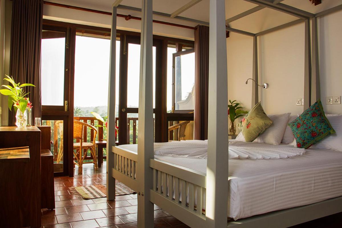 Sri Yoga Shala Bed & Breakfast Unawatuna Exterior photo